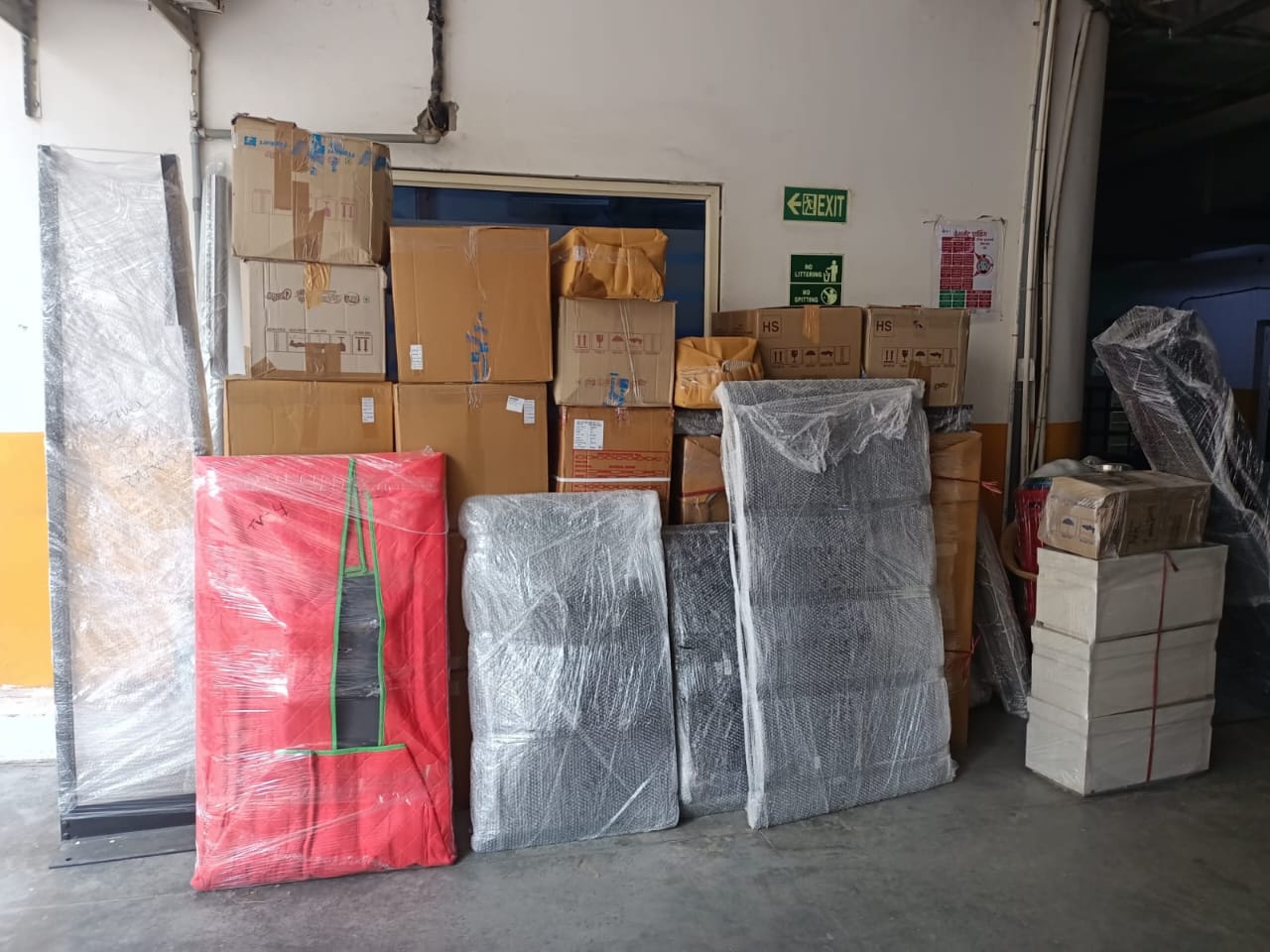 Structured storage boxes